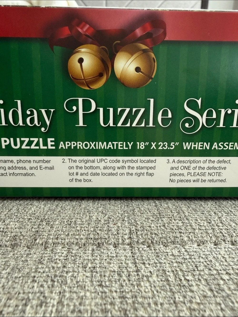 Majestic Holiday Puzzle Series - Red Welcome Door 1000-Piece